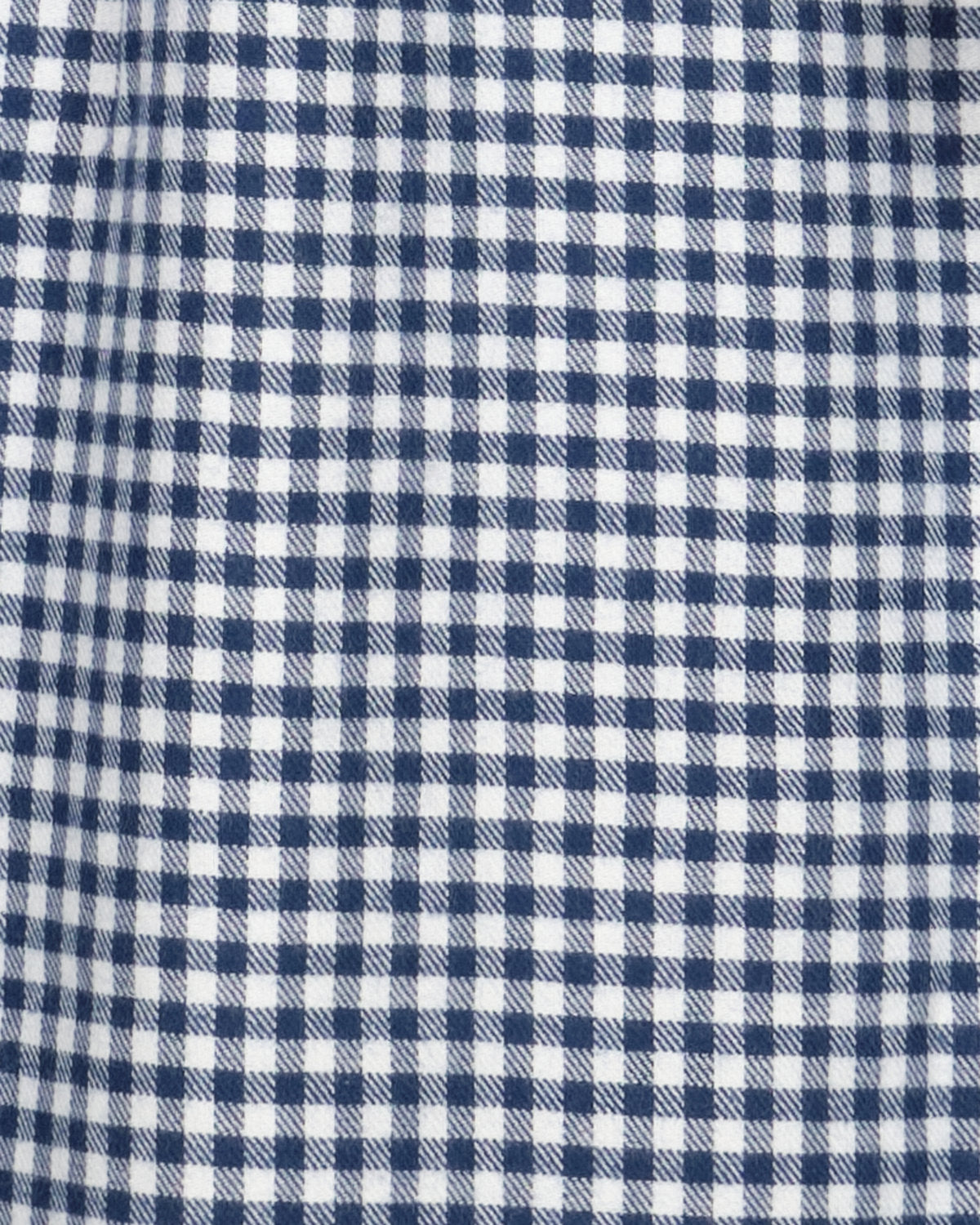 Flanel in donkerblauw-witte ruit van dichtbij