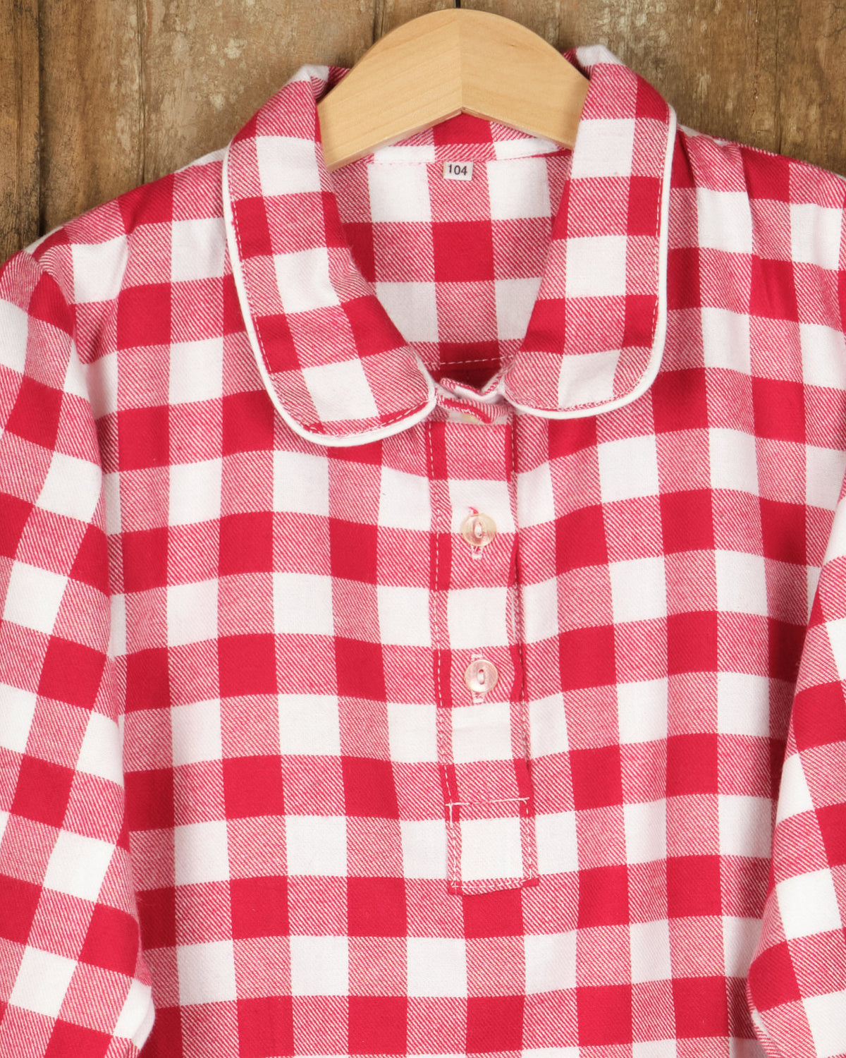Flanellen nachthemd voor meisjes in grote rood-witte ruit, kraag en knopen
